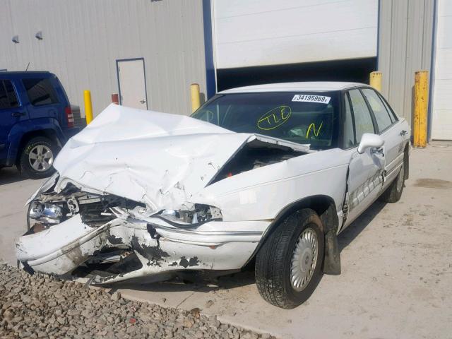 1G4HR52K7WH415438 - 1998 BUICK LESABRE LI WHITE photo 2