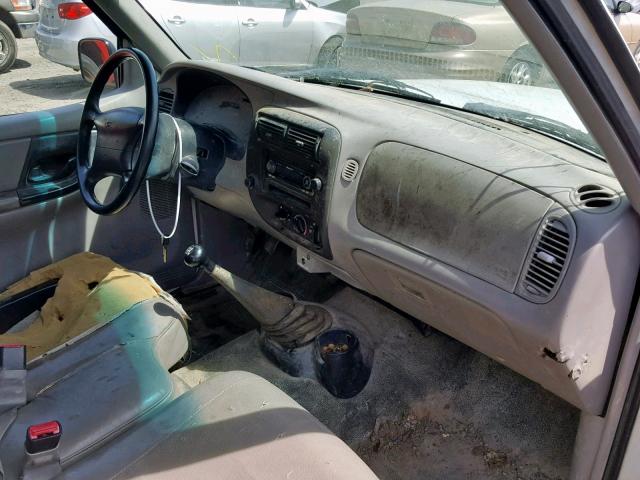 1FTYR10CXWUA46719 - 1998 FORD RANGER WHITE photo 5