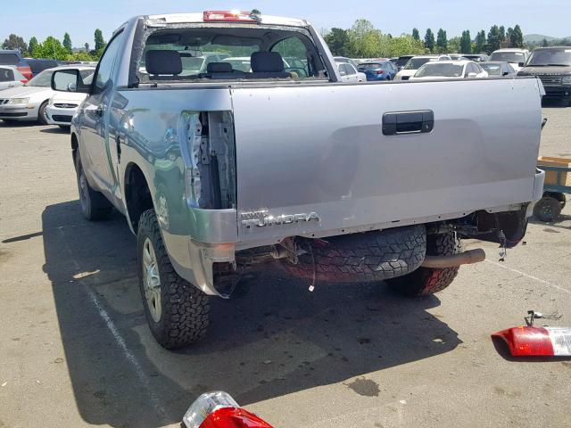 5TFJM5F10AX001115 - 2010 TOYOTA TUNDRA SILVER photo 3