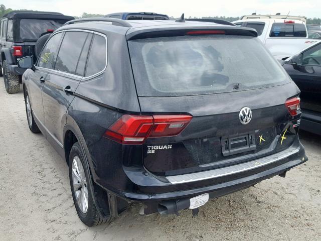 3VV2B7AX4JM100206 - 2018 VOLKSWAGEN TIGUAN SE BLACK photo 3