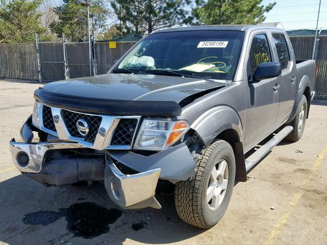 1N6AD07W68C432537 - 2008 NISSAN FRONTIER C GRAY photo 2