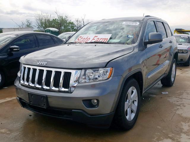 1C4RJEAG8DC589218 - 2013 JEEP GRAND CHER GRAY photo 2