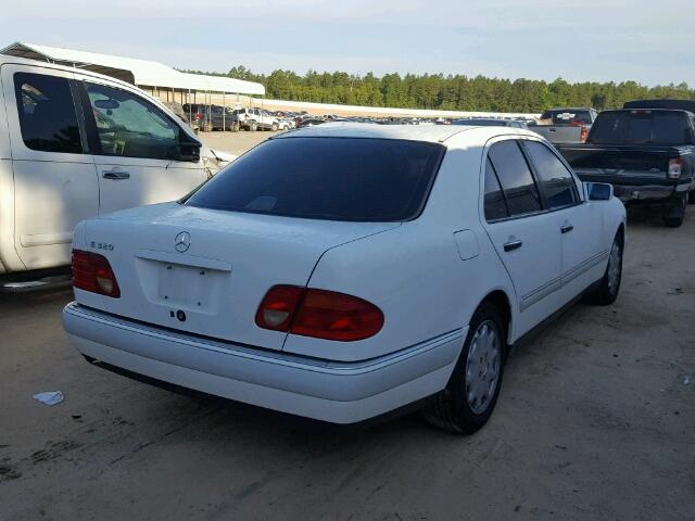 WDBJF55F8VA345810 - 1997 MERCEDES-BENZ E 320 WHITE photo 4