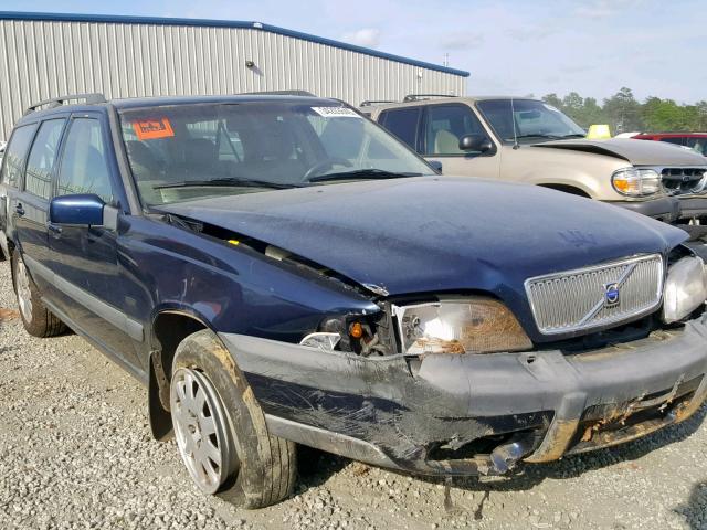 YV1LZ5646W2506398 - 1998 VOLVO V70 XC BLUE photo 9