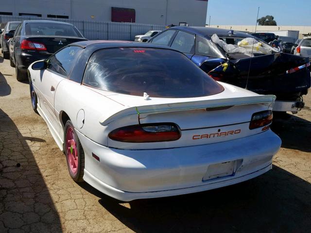 2G1FP22K3T2148767 - 1996 CHEVROLET CAMARO BAS WHITE photo 3