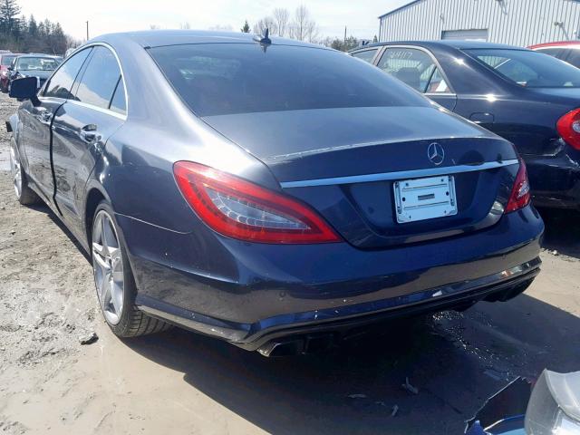 WDDLJ7EB3CA028411 - 2012 MERCEDES-BENZ CLS 63 AMG GRAY photo 3