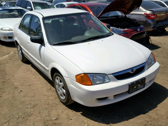 JM1BJ2228Y0305015 - 2000 MAZDA PROTEGE DX WHITE photo 1