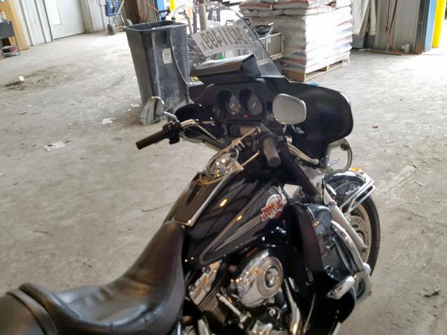 1HD1FC4177Y600984 - 2007 HARLEY-DAVIDSON FLHTCUI BLACK photo 5