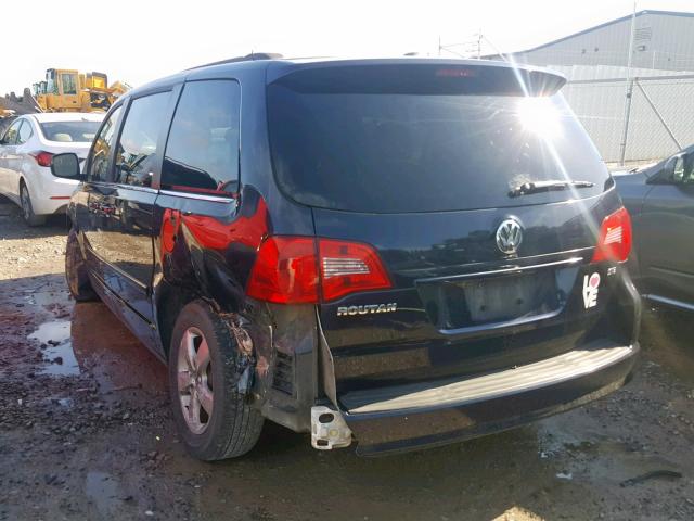 2V4RW3DG2BR642748 - 2011 VOLKSWAGEN ROUTAN SE BLUE photo 3