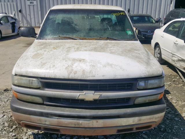 1GCEC14W71Z313190 - 2001 CHEVROLET SILVERADO WHITE photo 9