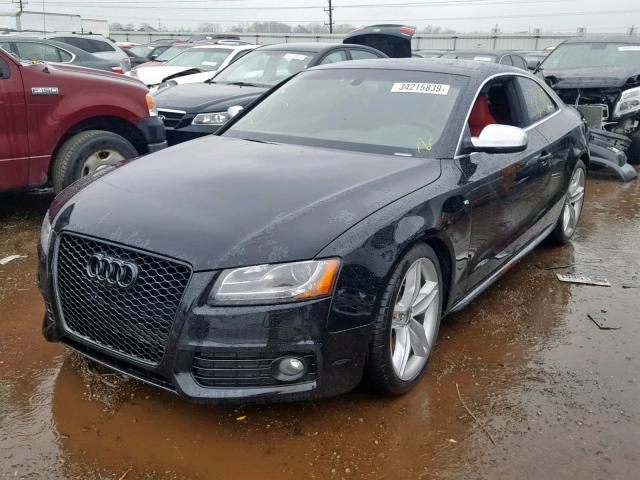 WAUVVAFRXBA027722 - 2011 AUDI S5 PRESTIG BLACK photo 2