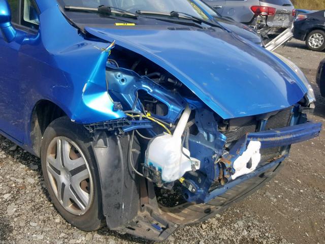 JHMGD38488S030406 - 2008 HONDA FIT BLUE photo 9