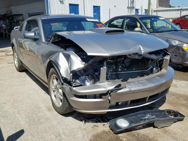 1ZVHT82H185186901 - 2008 FORD MUSTANG GT BEIGE photo 1