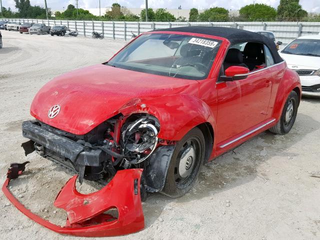 3VW517AT8GM806578 - 2016 VOLKSWAGEN BEETLE S/S RED photo 2