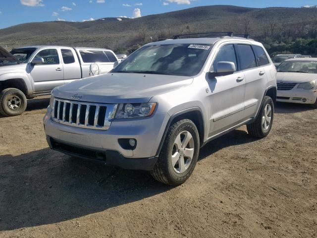 1J4RR4GG1BC735329 - 2011 JEEP GRAND CHER SILVER photo 2