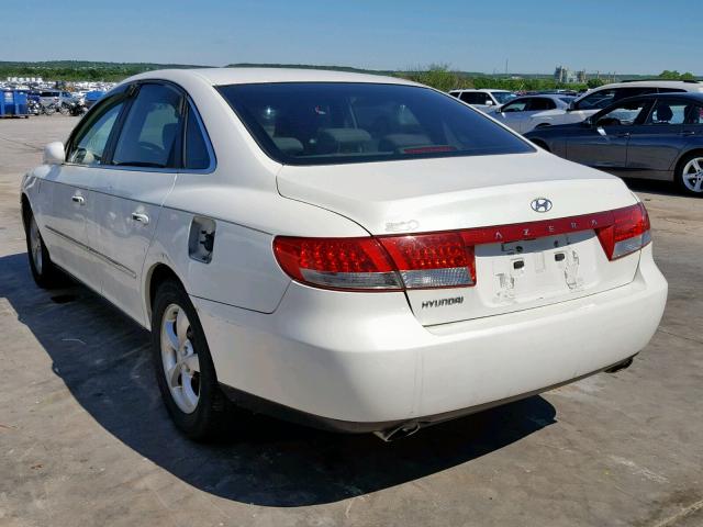 KMHFC46F37A183835 - 2007 HYUNDAI AZERA SE WHITE photo 3