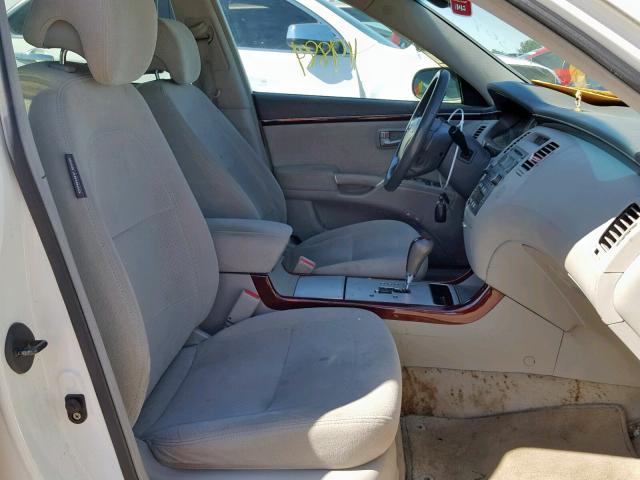 KMHFC46F37A183835 - 2007 HYUNDAI AZERA SE WHITE photo 5