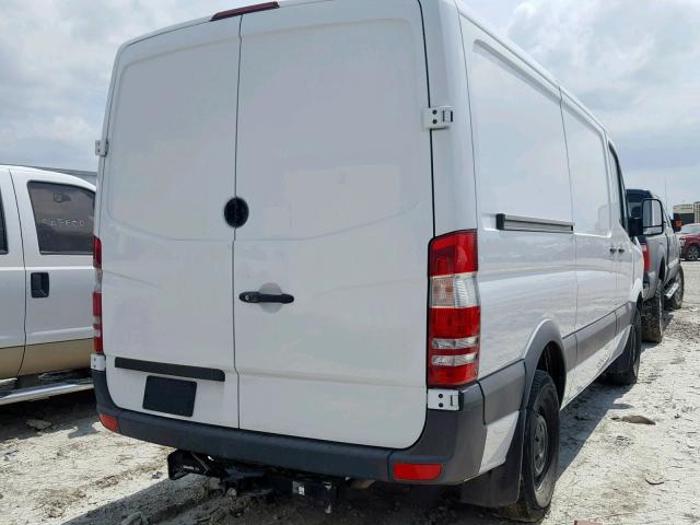 WD3PE7DDXGP313350 - 2016 MERCEDES-BENZ SPRINTER 2 WHITE photo 4