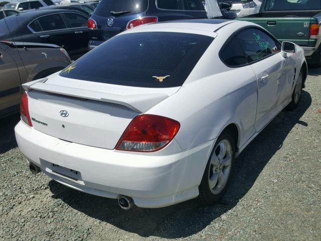 KMHHM65D25U165534 - 2005 HYUNDAI TIBURON WHITE photo 4