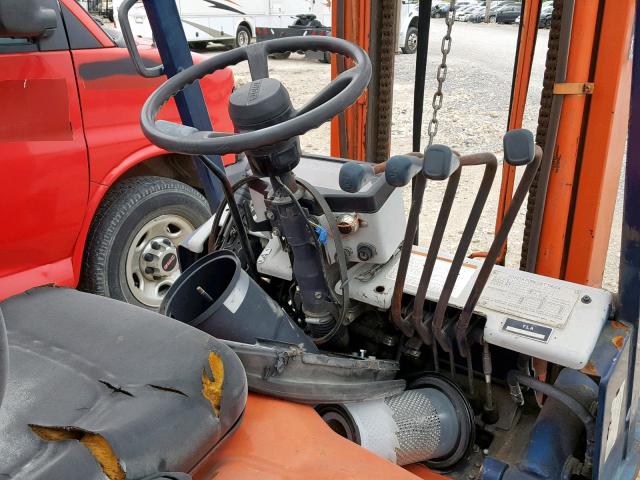 78164 - 1993 TOYOTA FORKLIFT RED photo 5