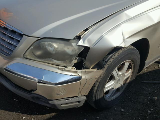 2C4GM68455R328265 - 2005 CHRYSLER PACIFICA T GOLD photo 9