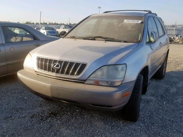 JTJGF10U820119646 - 2002 LEXUS RX 300 GRAY photo 2