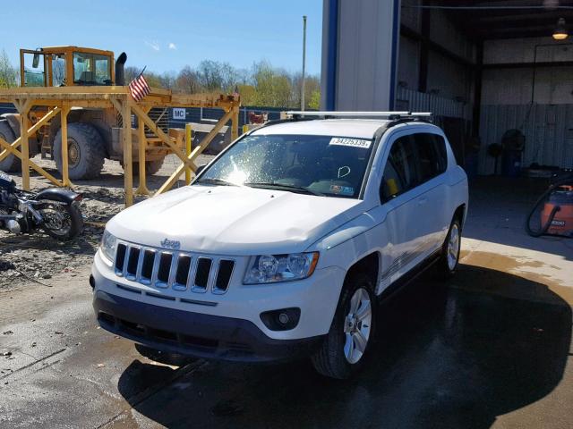 1C4NJDBB8CD638034 - 2012 JEEP COMPASS SP თეთრი ფოტო 2