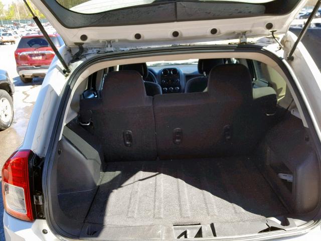 1C4NJDBB8CD638034 - 2012 JEEP COMPASS SP თეთრი ფოტო 9