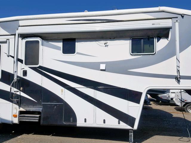 4M7360R2281011804 - 2008 OTHER 5TH WHEEL WHITE photo 9