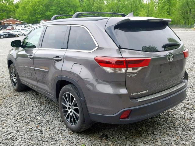 5TDJZRFH5HS420454 - 2017 TOYOTA HIGHLANDER GRAY photo 3