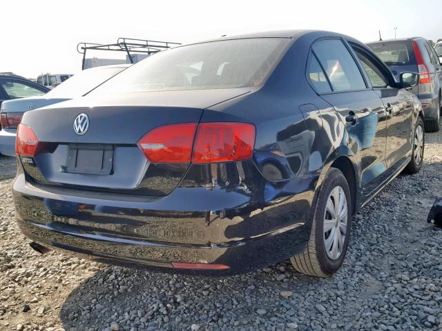 3VW2K7AJ9DM265101 - 2013 VOLKSWAGEN JETTA BASE BLACK photo 4