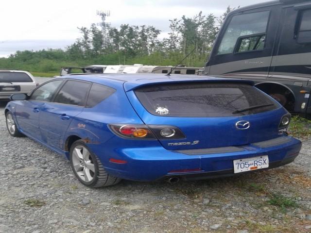 JM1BK143041134522 - 2004 MAZDA 3 HATCHBAC BLUE photo 3