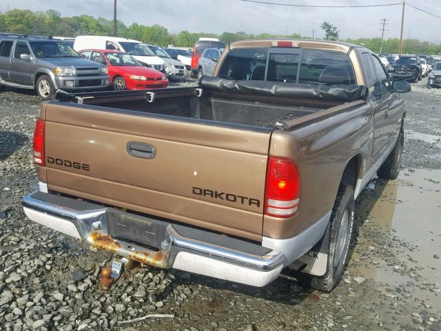 1B7GG22X8YS639159 - 2000 DODGE DAKOTA BROWN photo 4