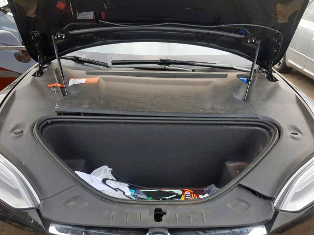 5YJSA1E18HF201204 - 2017 TESLA MODEL S أسود صورة 7