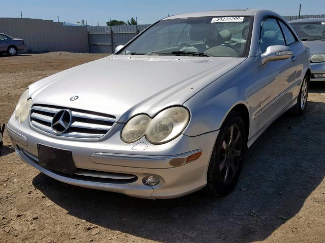 WDBTJ65J84F103828 - 2004 MERCEDES-BENZ CLK 320C SILVER photo 2