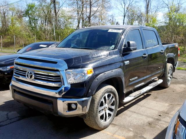 5TFDW5F1XHX664709 - 2017 TOYOTA TUNDRA CRE BLACK photo 2