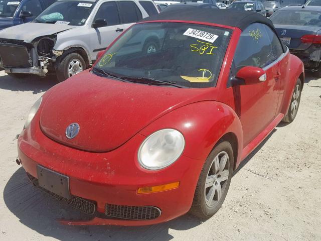3VWRG31YX6M327081 - 2006 VOLKSWAGEN NEW BEETLE RED photo 2