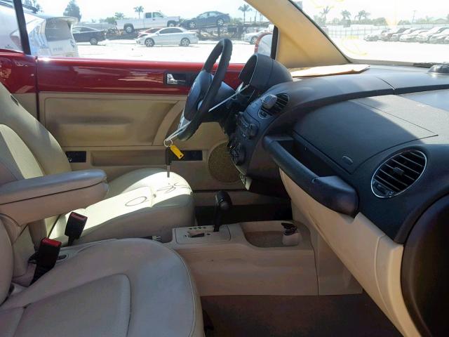 3VWRG31YX6M327081 - 2006 VOLKSWAGEN NEW BEETLE RED photo 5