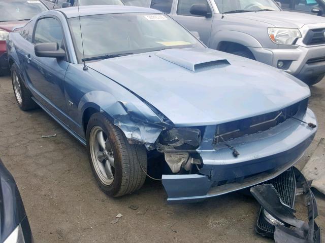 1ZVFT82H065177630 - 2006 FORD MUSTANG GT BLUE photo 1