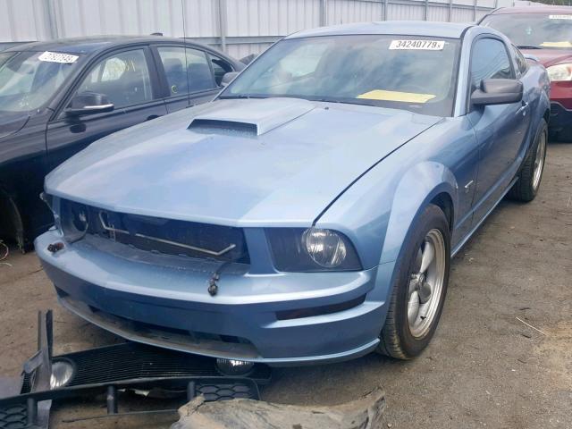 1ZVFT82H065177630 - 2006 FORD MUSTANG GT BLUE photo 2