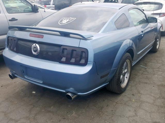 1ZVFT82H065177630 - 2006 FORD MUSTANG GT BLUE photo 4