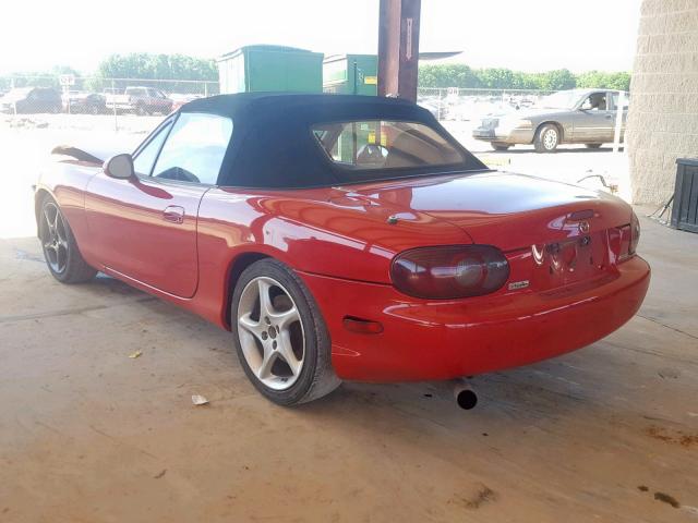 JM1NB353830309899 - 2003 MAZDA MX-5 MIATA RED photo 3