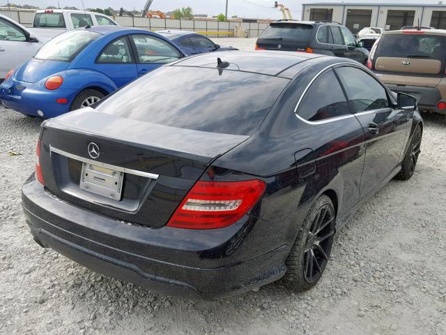 WDDGJ4HBXCF878356 - 2012 MERCEDES-BENZ C 250 BLACK photo 4