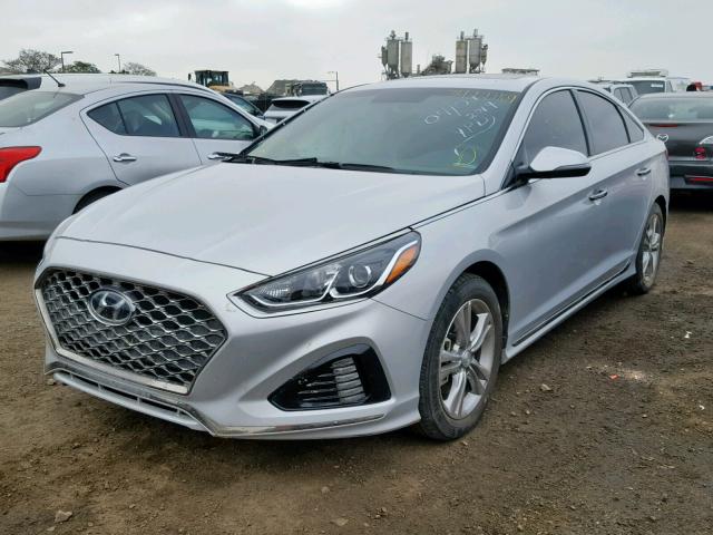 5NPE34AF2JH625852 - 2018 HYUNDAI SONATA SPO SILVER photo 2