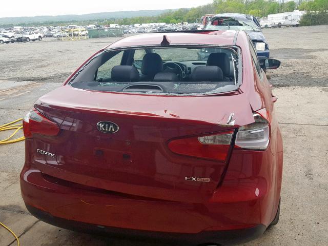 KNAFZ4A84F5344094 - 2015 KIA FORTE EX RED photo 9