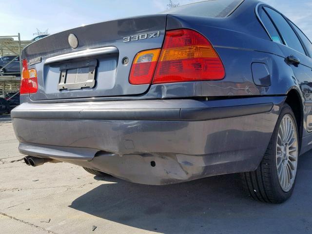 WBAEW53463PG09783 - 2003 BMW 330 XI GRAY photo 9