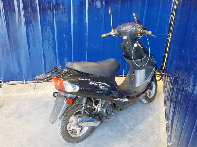 LLPVGBAKXJ1A21053 - 2018 OTHER MOPED TWO TONE photo 4