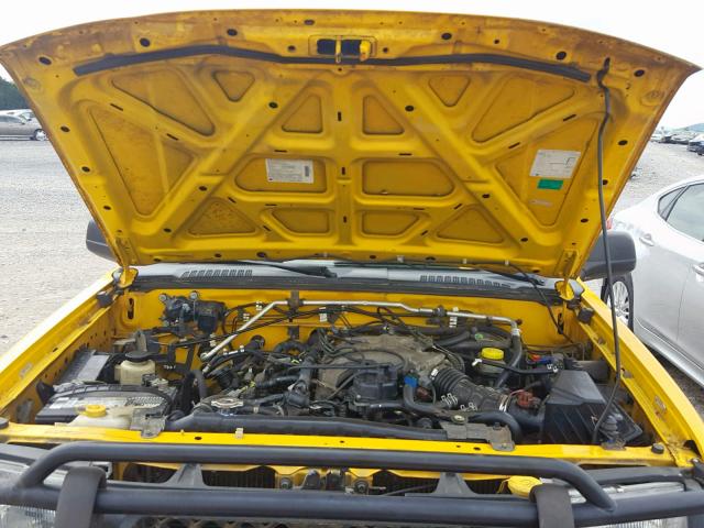 5N1ED28Y01C577929 - 2001 NISSAN XTERRA XE YELLOW photo 7