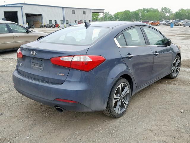 KNAFX4A87E5193305 - 2014 KIA FORTE EX BLUE photo 4