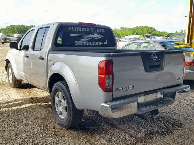 1N6AD07U08C446805 - 2008 NISSAN FRONTIER C SILVER photo 3